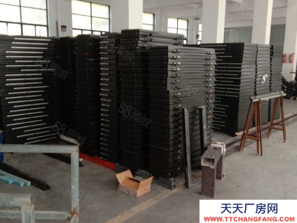 無錫江陰周莊工業(yè)園,獨門獨戶3400平,集體土地,一切配套齊全。