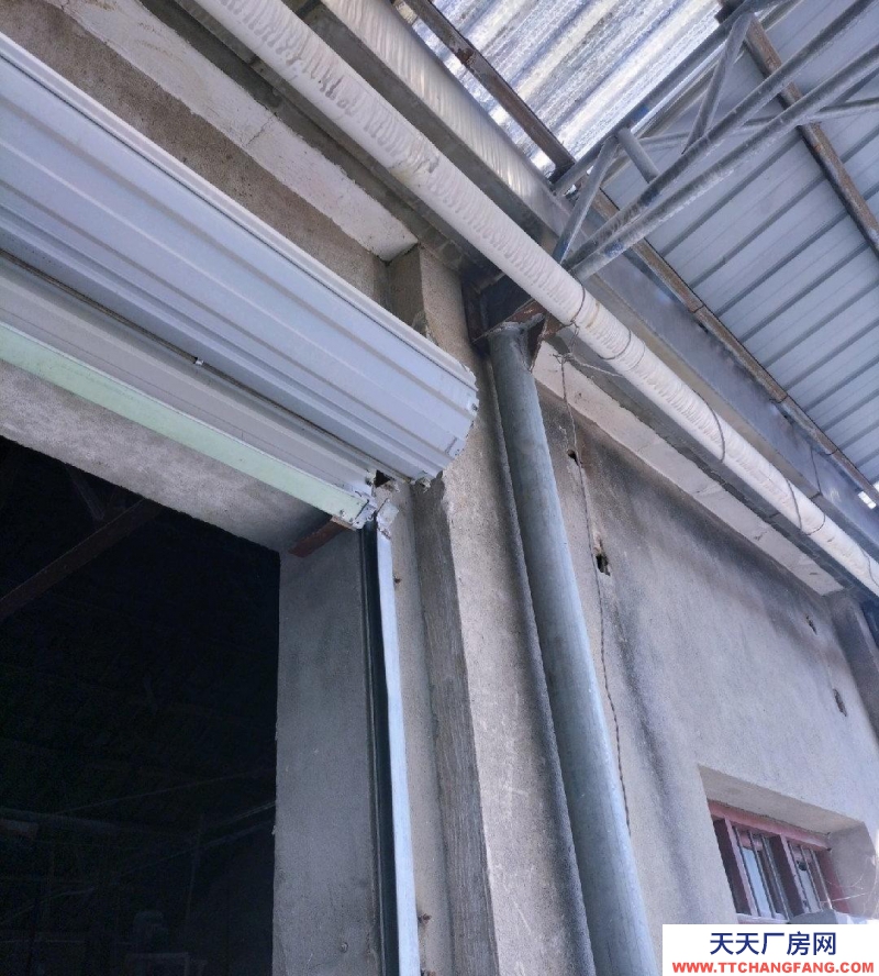 (出租)宣城涇縣 s322省道邊上，做倉庫比較合適