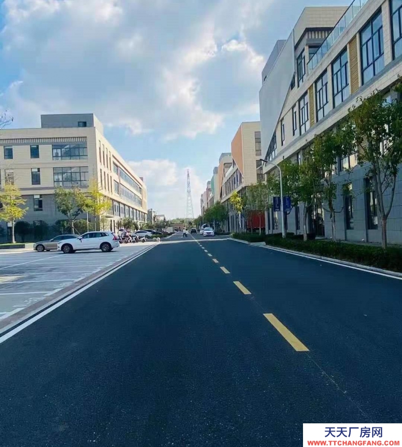 (出租) 六安裕安區695平1樓廠房、倉庫出租,可進車配套齊全,消防中央空調都有