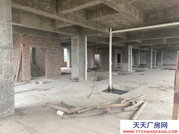 衡陽市祁東縣位于星洪大道與322國道交叉口