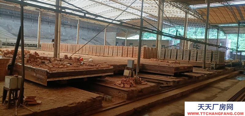 (出售) 韶關(guān)乳源桂頭鎮(zhèn)環(huán)保磚廠、有環(huán)保證、采礦證等手續(xù)齊全，在生產(chǎn)中