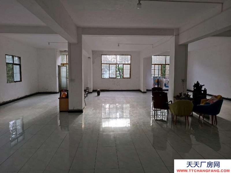 (出租)西安雁塔 有農(nóng)村獨(dú)院出租,一層空院200平方,可做加工廠和倉庫用。