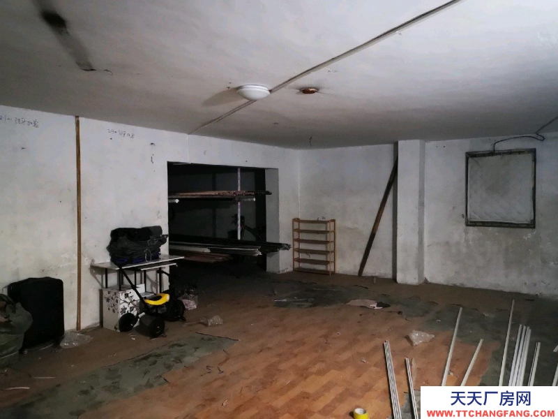 (出租) 西安碑林雖然大小兩間，但是也算是個大通間