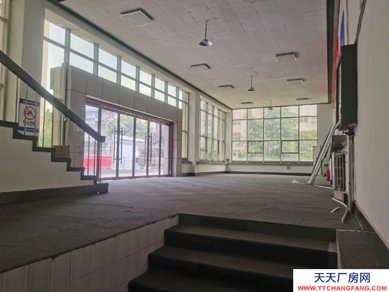 (出租) 西安碑林南門外庫房招租，單位一手直租，適合各種庫房。