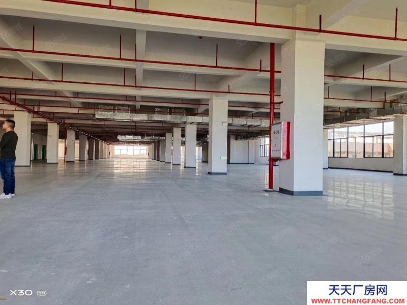 (出租) 中山小欖鎮(zhèn)永寧工業(yè)樓上標(biāo)準(zhǔn)重工業(yè)廠房招租有超大停車場，采光好
