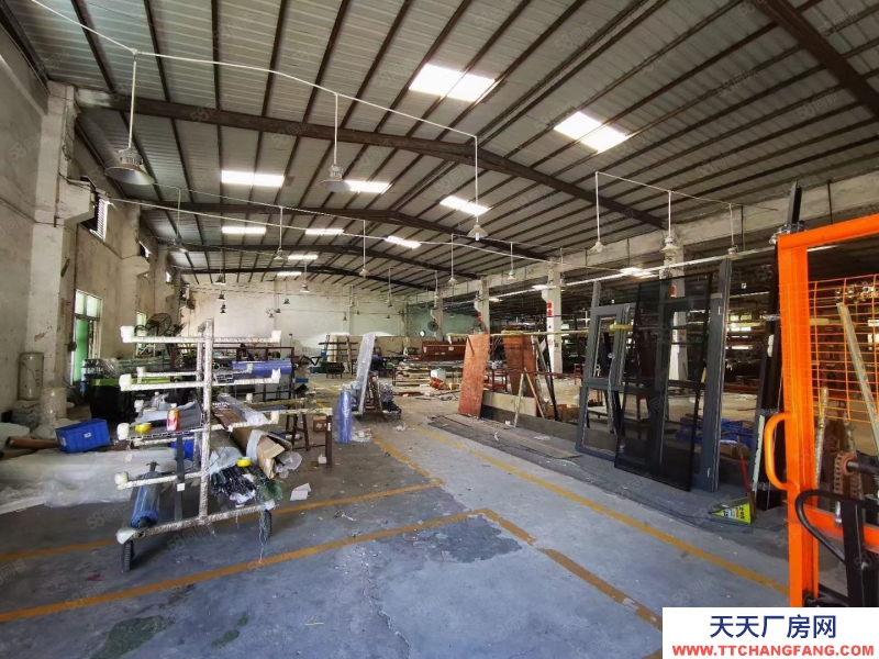 (出租) 中山港口鎮(zhèn)港木河逕工業(yè)區(qū)新出單一層廠房947平米招租現(xiàn)成裝修