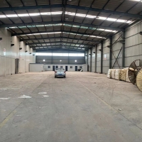 (出租) 西安長安區(qū)馬王4000平獨(dú)院廠房出租 帶航車可分割