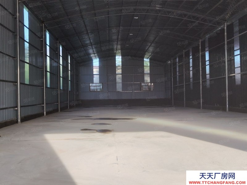 (出租)西安 灞橋工業(yè)園區(qū)豁口1600平標準廠房出租！