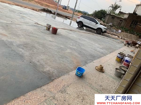 衡陽市衡山縣 空間大 地段好 南北通透 廠房 1350平米