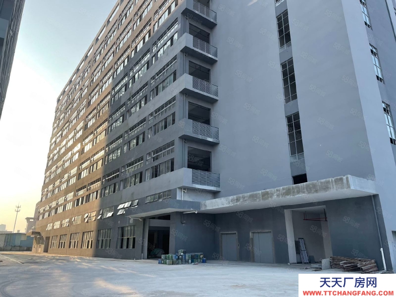(出租) 中山阜沙一棟樓6個電梯高速運(yùn)轉(zhuǎn),廠房美麗