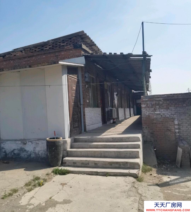 (出租) 市政處旁獨立大院，臨街主路，有水電，有辦公室