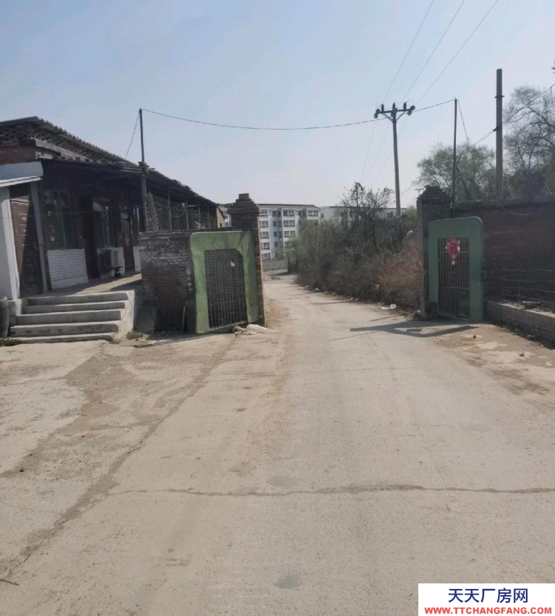 (出租) 市政處旁獨立大院，臨街主路，有水電，有辦公室