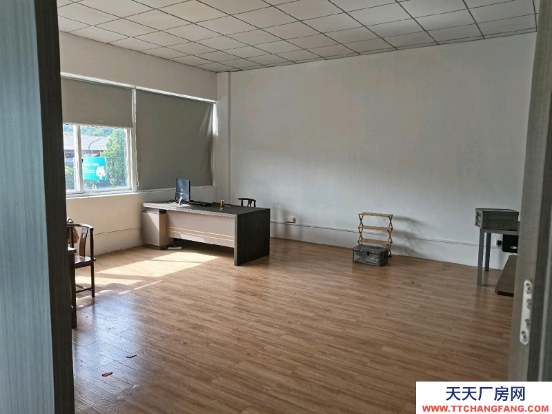 寧波寧海(出租) 500平方有配辦公室，直達貨梯，有需要可以直接來看