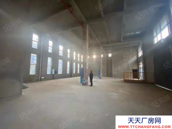 湘潭市岳塘區(qū)高新工業(yè)園內(nèi),771平雙層廠房可按行車