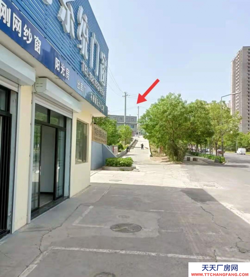 (出租) 三個(gè)房子套間出租。可以當(dāng)倉庫,順便住人