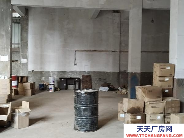 湘潭市岳塘區 本廠房位于雨湖區潭昭路瑞豐蔬菜批發市場