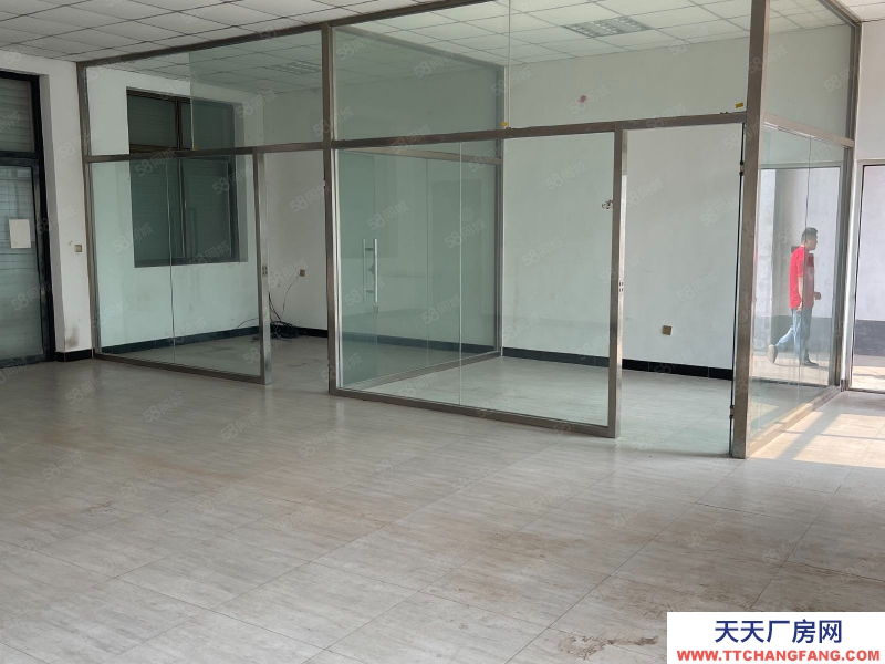 廊坊 大廠 牛駝工業園區千平庫房，交通便利，緊鄰高速