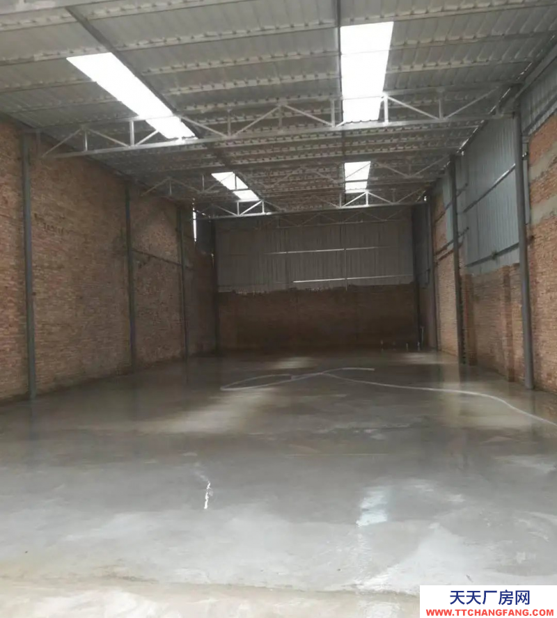 濟寧梁山鳳凰城商業街西100米廠房出租