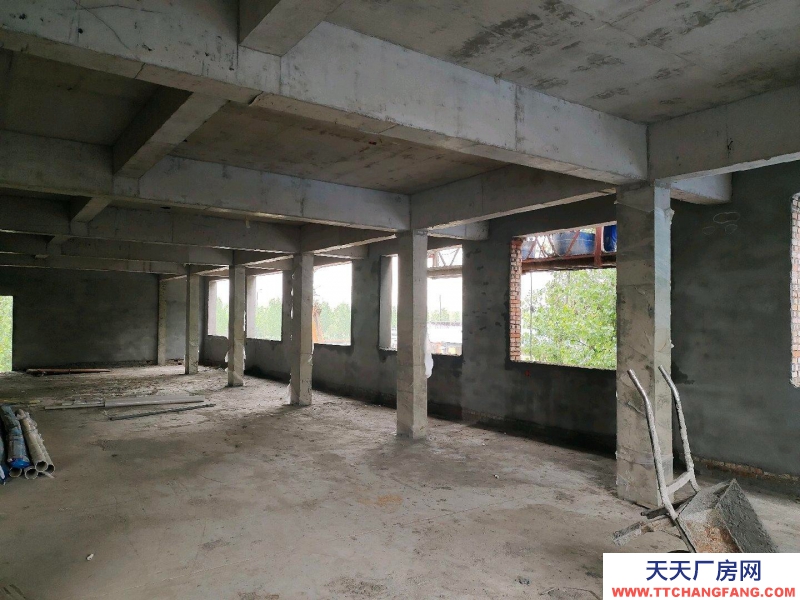 濟寧梁山西環路口，地理位置優越