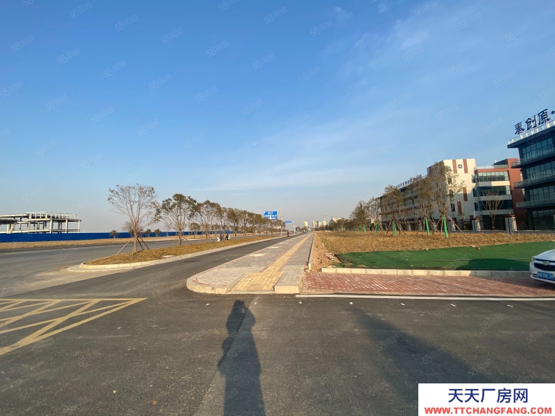 (出租) 咸陽渭城秦漢汽車零部件產(chǎn)業(yè)園一期1150平廠房誠意招租