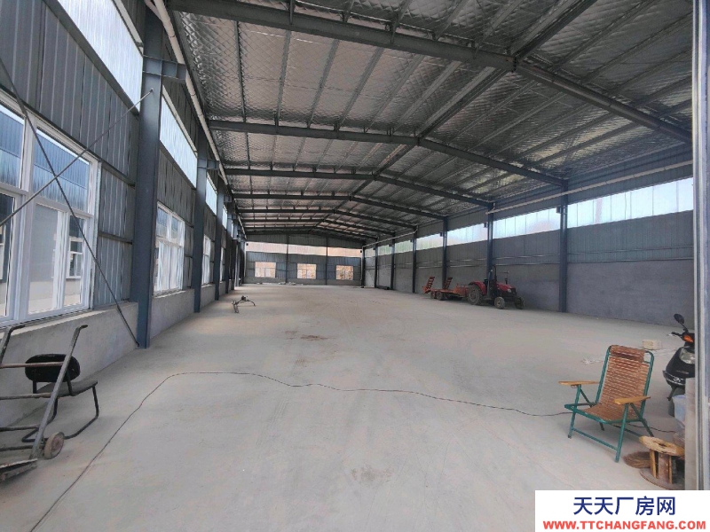 (出租) 咸陽興平交通便利,水電齊全。新蓋鋼結構可架航車。