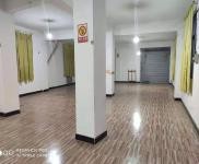 (出租)鄂州鄂城 花湖開發(fā)區(qū)9路車起點站旁 門面?倉庫 200平米