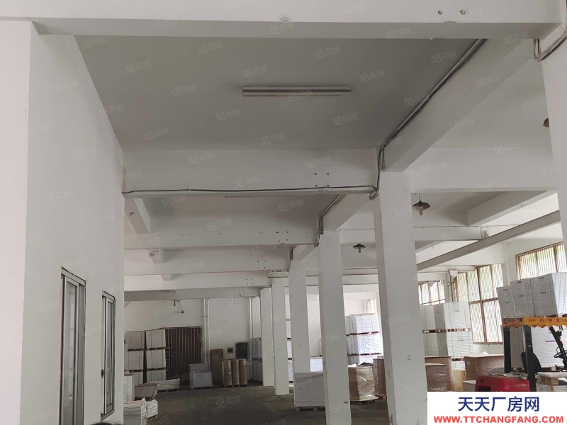 溫州鹿城(出租) 出租炬光園一樓750平層高五米適合生產(chǎn)倉庫