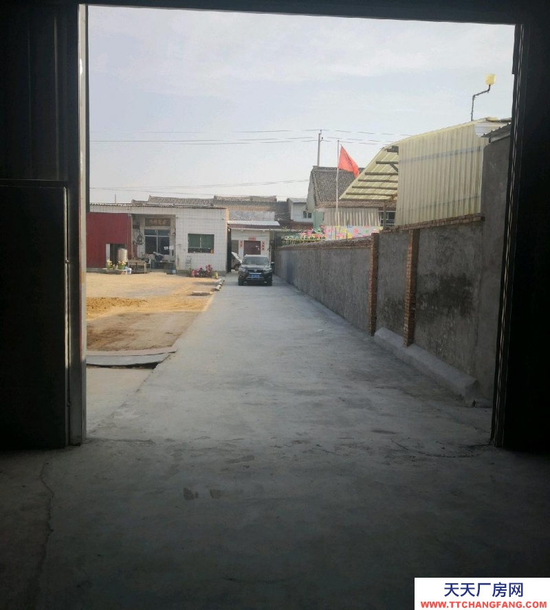 (出租)渭南大荔 庫房在許莊鎮(zhèn)中心小學(xué)對面，