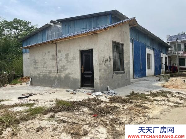 湘潭市湘鄉(xiāng)市 灰虞線(xiàn)邊上,水電齊全,有辦公室、衛(wèi)生間及停車(chē)坪