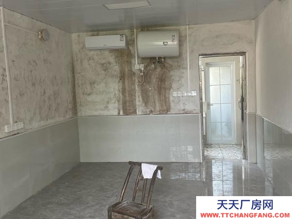 湘潭市湘鄉(xiāng)市 灰虞線(xiàn)邊上,水電齊全,有辦公室、衛(wèi)生間及停車(chē)坪