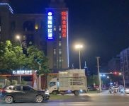 (出租) 仙桃沃爾瑪沔陽(yáng)小學(xué)附近 200廠房 幾乎沒(méi)有柱子