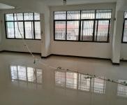 (出租) 地處一中對面，交通方便，人流量大