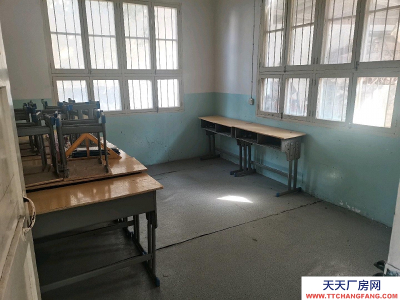 (出租) 漢中南鄭一樓整體出租前后獨(dú)院帶圍墻水電齊全交通方便