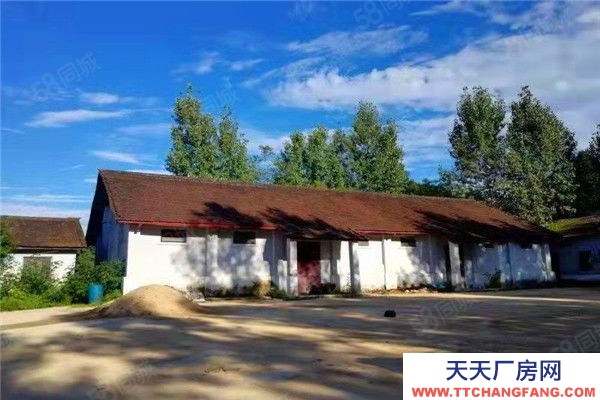 (出租) 漢中城固縣十天高速鹽井出口7畝場(chǎng)地出租，可出售