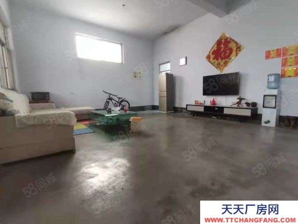 臨沂羅莊化武路與八路300平方報價1.3萬，可倉庫可加工進出大車方便