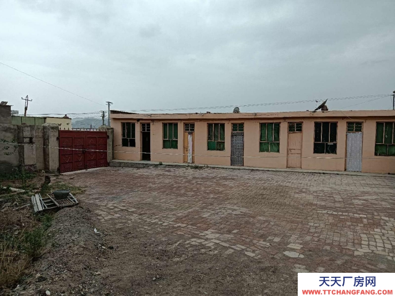 (出租)蘭州永登 河口高速路口附近，低價庫房出租。