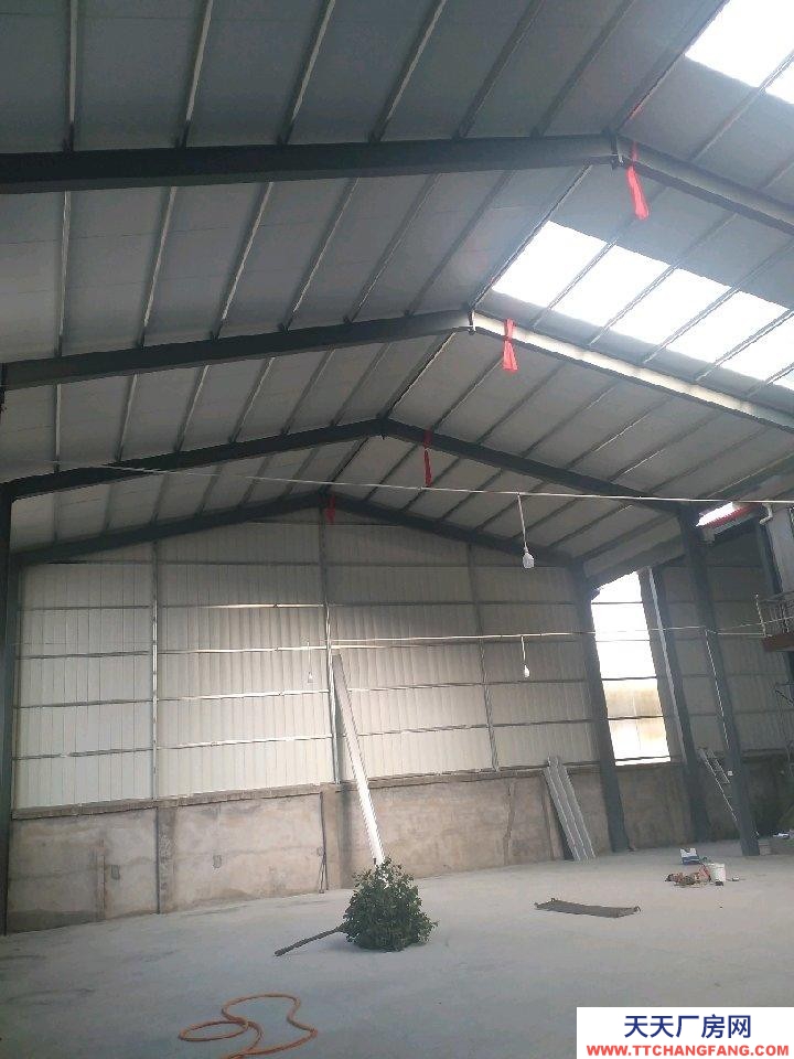 臨沂郯城獨門獨院，廠房400平方，辦公住宿200平方！