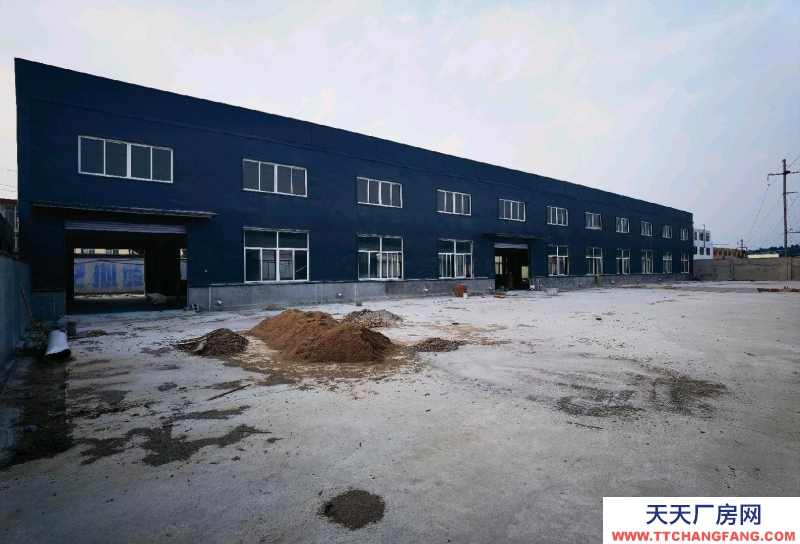 臨沂沂水獨門獨院，新廠房兩層。上下2000平，占地4畝。進大車方便。