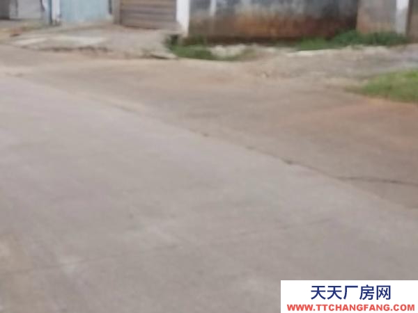 湘潭市韶山市石山安置區交通便利，旁邊有物流公司。可分租也可整租。