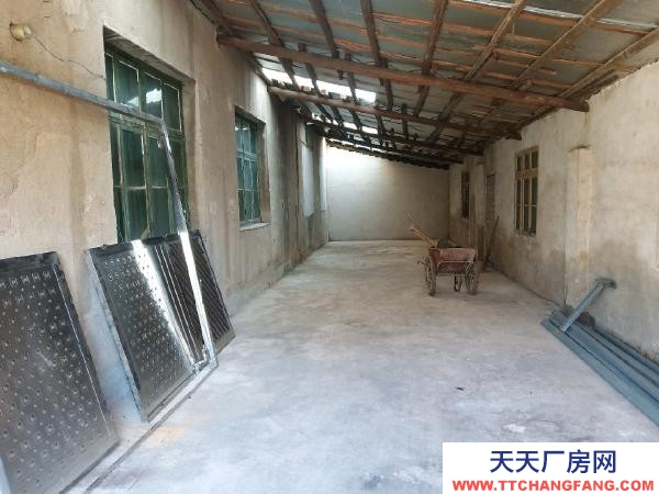 邵陽市大祥區 停車方便，另有辦公室配套，可做倉庫或小型加工廠。