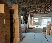 (出租) 房屋全框架結構，緊臨大道，可進出大小車，水電齊全