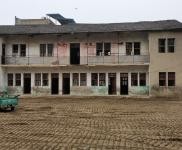 (出租) 天門面積1300多平米實際占地3畝，舊房可以按需改造可做倉庫。