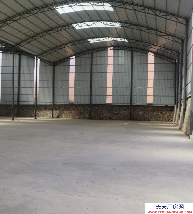 (出租) 蘭州安寧西高速出口附近新建廠房，兩連跨，9米高，水電路齊全！