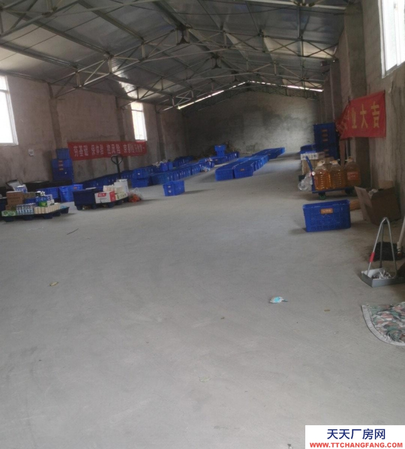 臨沂費(fèi)縣銀城花園南150米有倉庫出租