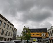 (出租) 徐匯廠房整層 地鐵口 辦公 展廳 商業性質！ 看房隨時 可辦證件