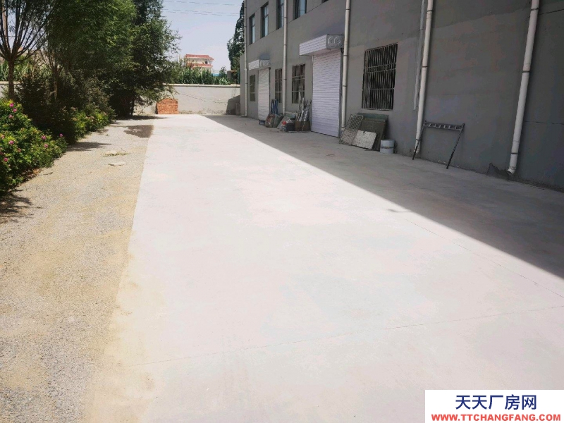 (出租) 武威涼州金旺家具市場北側一千多平米庫房出租，面積有大有小！