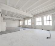 (出租) 長(zhǎng)寧層高5米部分loft 市區(qū)攝影直播傳媒廣告場(chǎng)地