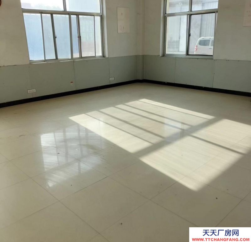 (出租) 白銀白銀區(qū)880平辦公區(qū)域辦公樓，可當宿舍，獨立房間