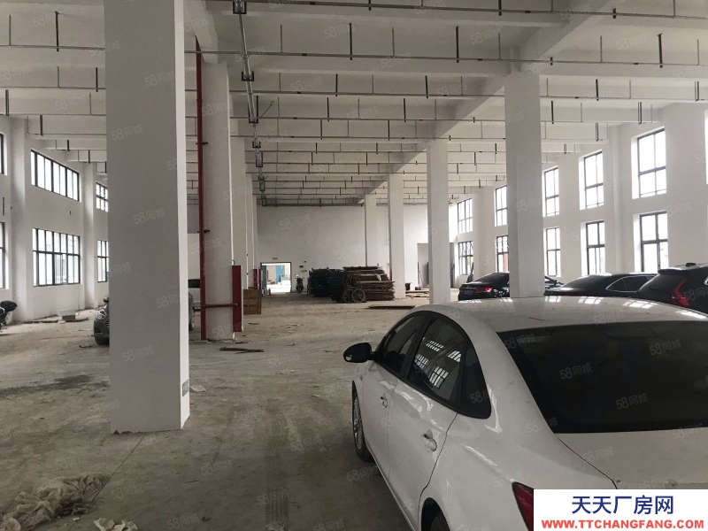 溫州平陽(出租) 標準廠房二樓出租，18含稅，貨梯10噸適合做機械帶行車