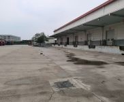 (出租) 虹口區(qū)高平臺(tái)單層廠房2萬平米，廠區(qū)20畝免費(fèi)使用，可分租